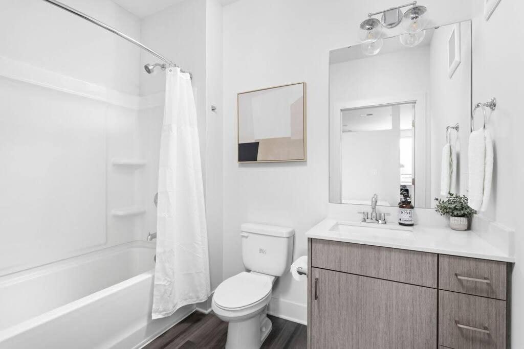 Mid-Century Modern Studio Cozysuites Downtown Indianapolis Exteriör bild